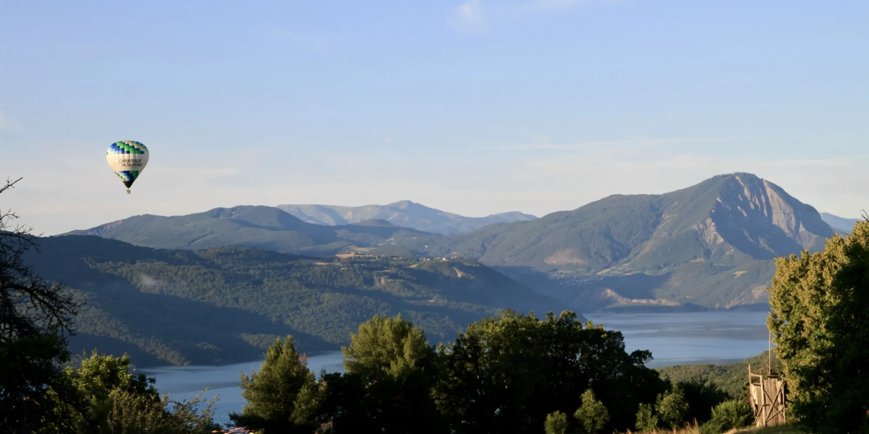 Vol montgolfière lac Serre Ponçon