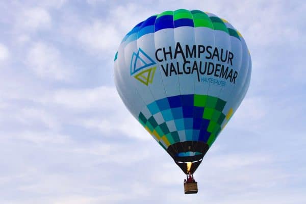 Montgolfière Champsaur Valgaudemar en vol