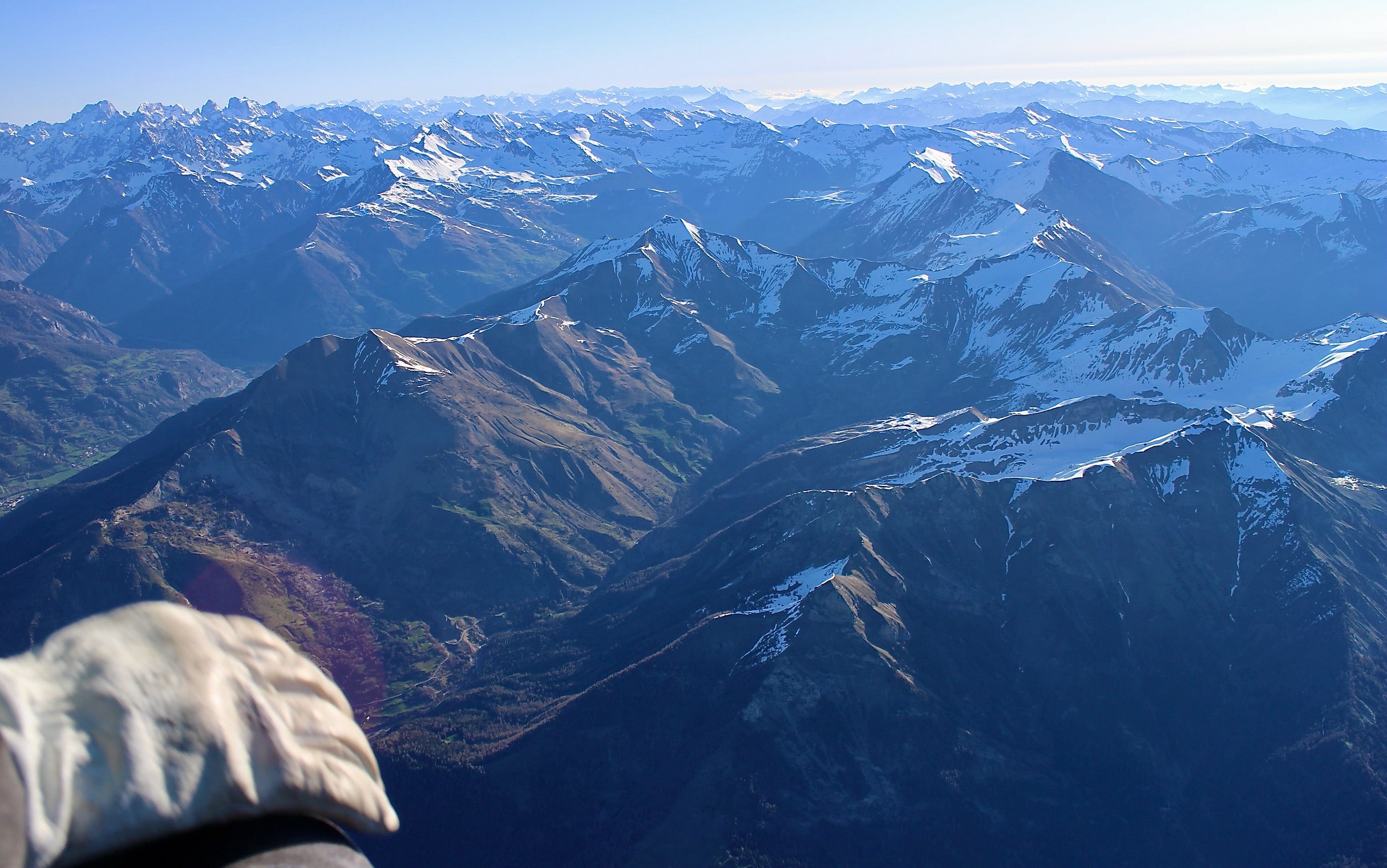 Survol en Montgolfière des sommets des alpes du sud à haute altitude