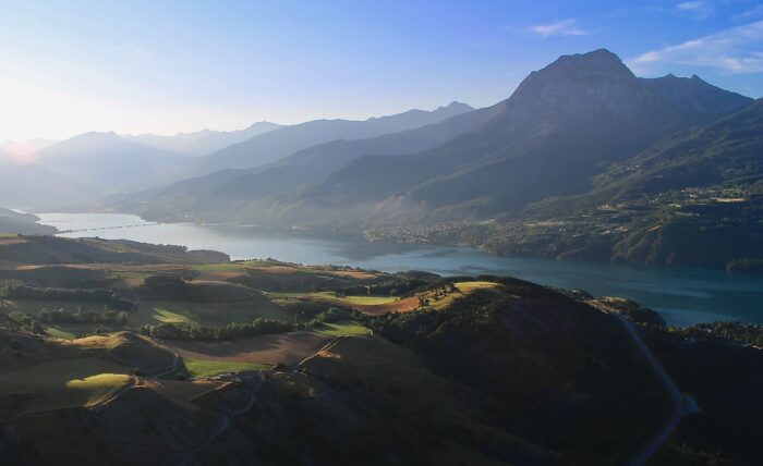 Lever de soleil dans la nacelle de la Montgolfière, Lever de soleil sur Serre-Ponçon et Savines le Lac
